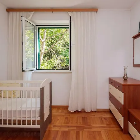 Apartment In Center